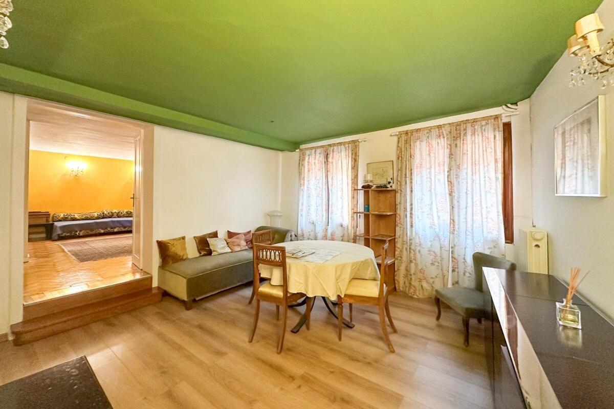 Nel Centro Di Appartement *